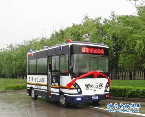 內(nèi)蒙古烏蘭察布市3臺(tái)鴻馬移動(dòng)警務(wù)室發(fā)車——警務(wù)前移構(gòu)筑警民情深