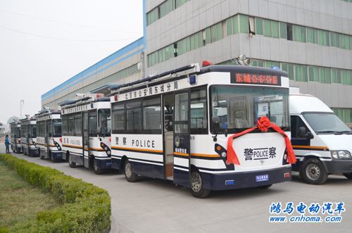 北京東城5臺(tái)移動(dòng)警務(wù)室發(fā)車(chē)——?jiǎng)?chuàng)新完善治安防控體系